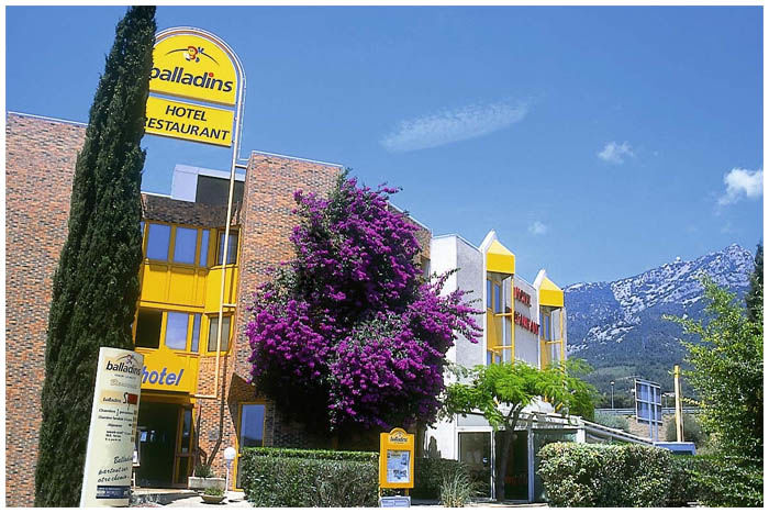 Brit Hotel Toulon - La Valette La Valette-du-Var Exterior foto